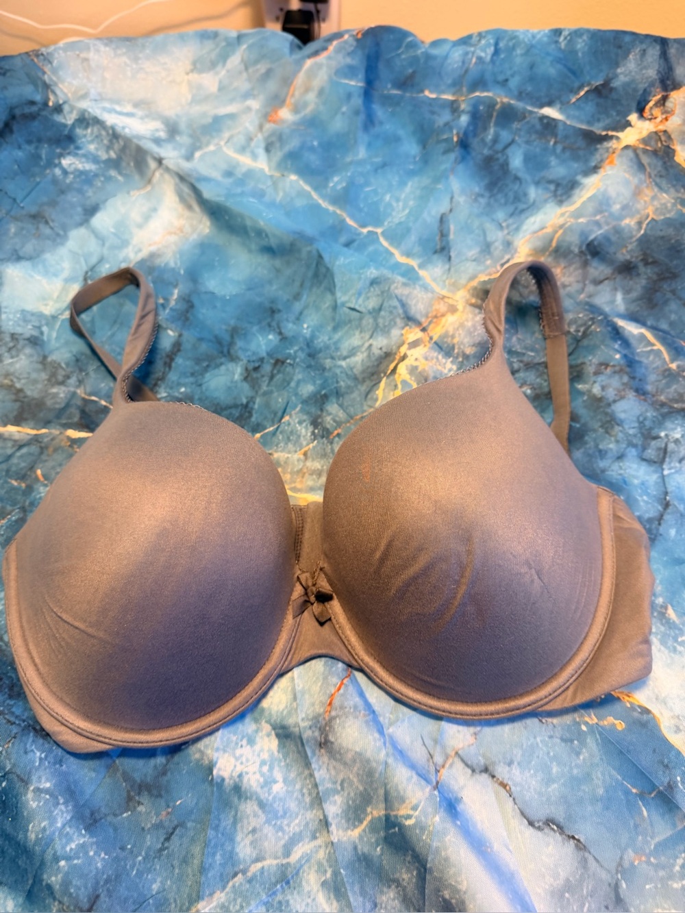 Victoria secret Body by Victoria bra size 36DD